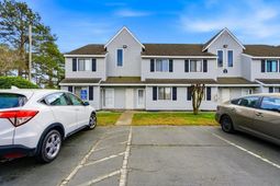 500 Fairway Ln. photo 4