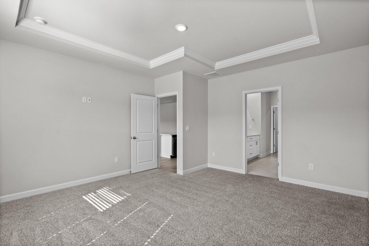 205 Evergreen St. Photo 19