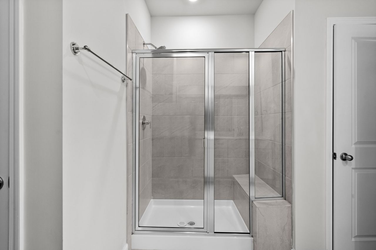 205 Evergreen St. Photo 22