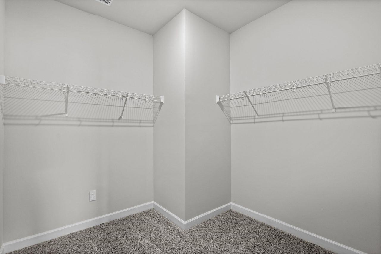 205 Evergreen St. Photo 23