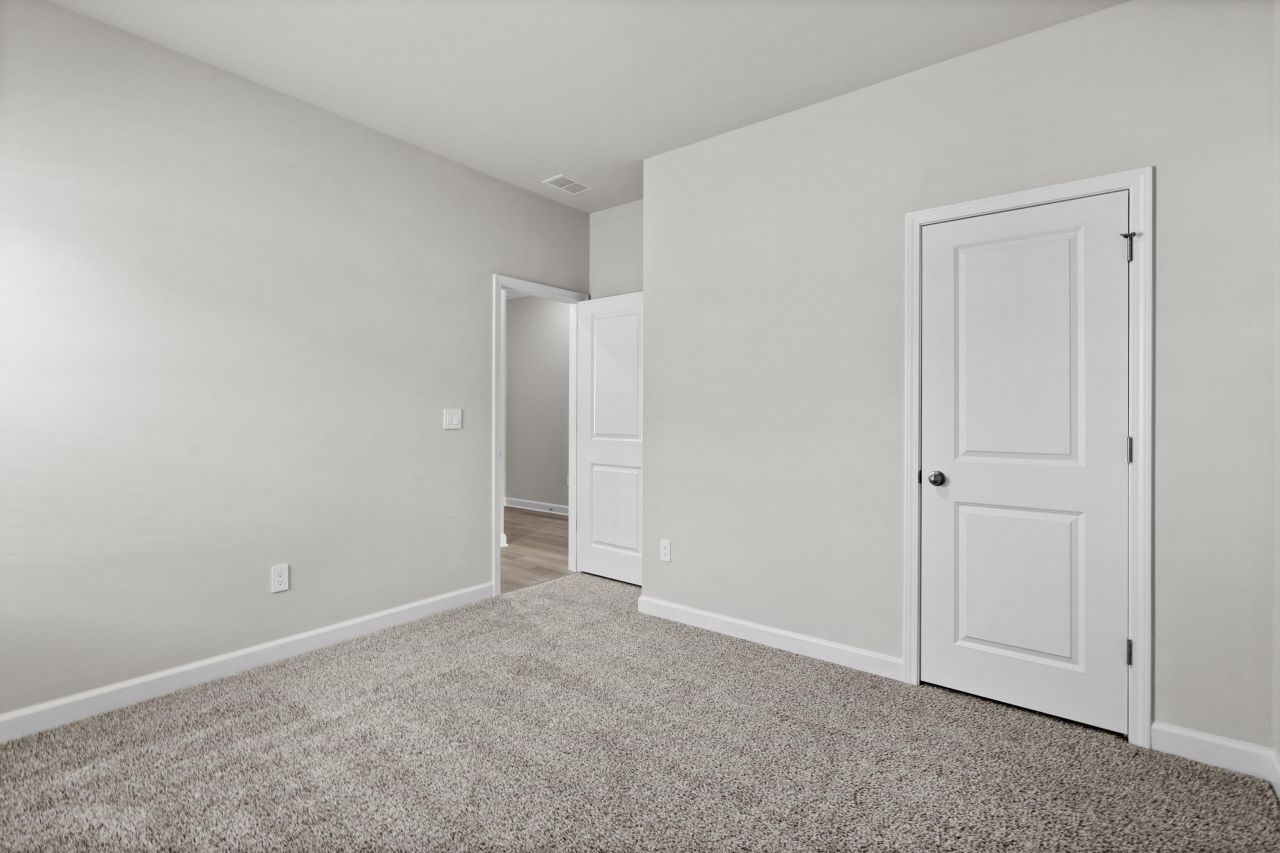 205 Evergreen St. Photo 24