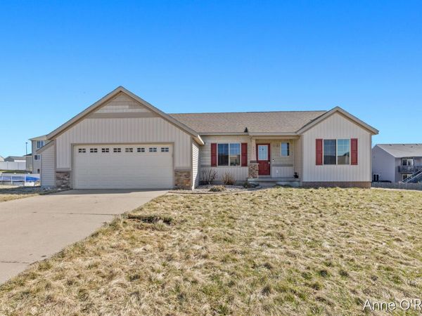 4255 Cloverfield Court, Wayland, MI 49348