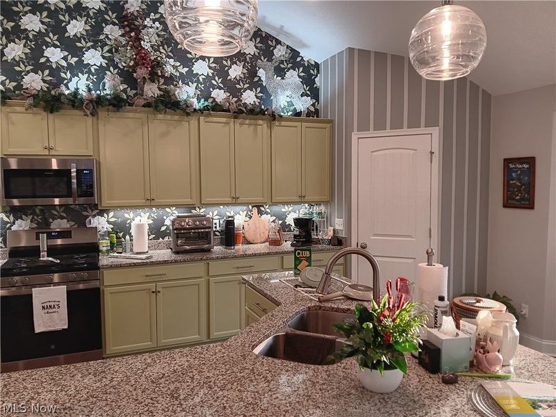 2366 Bradley Road, Westlake, OH 44145 Photo 10