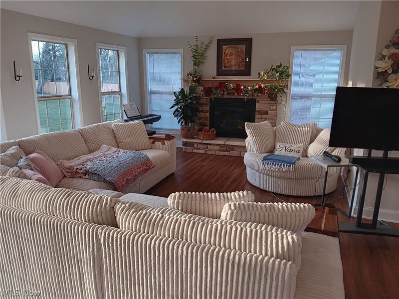 2366 Bradley Road, Westlake, OH 44145 Photo 3