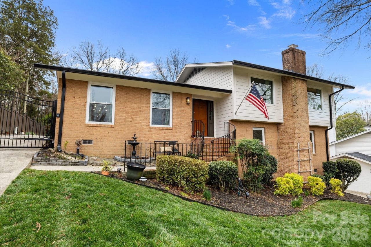 7423 Folger Drive, Charlotte, NC 28226 Main Photo