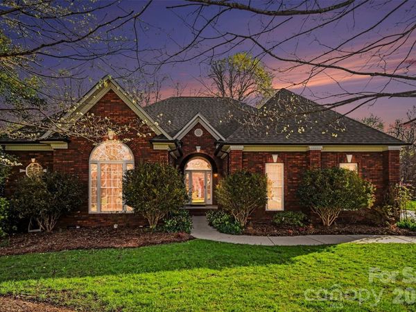 8407 Locksley Drive, Harrisburg, NC 28075