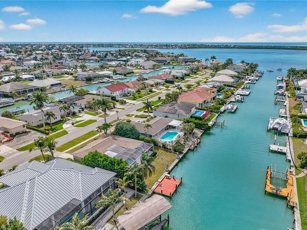 850 Perrine CT , MARCO ISLAND, FL 34145