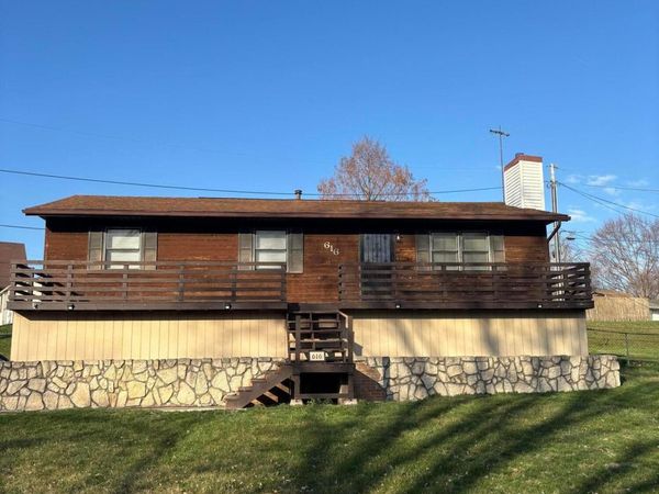 616 Huron Drive , Heath, OH 43056