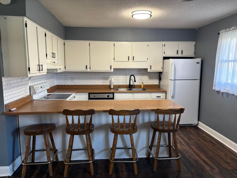 616 Huron Drive , Heath, OH 43056 Photo 4