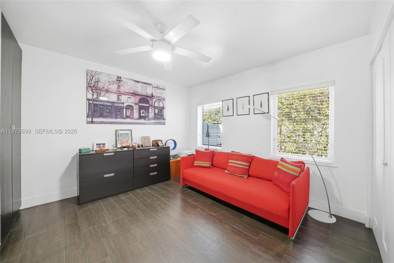 2190 SW 20th St , Miami, FL 33145 Photo