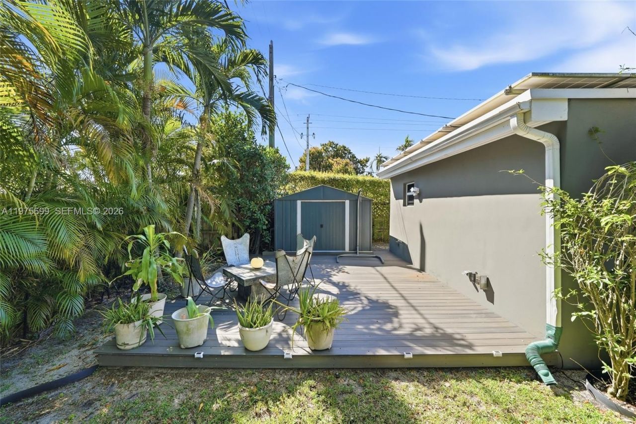 2190 SW 20th St, Miami, FL 33145 Photo