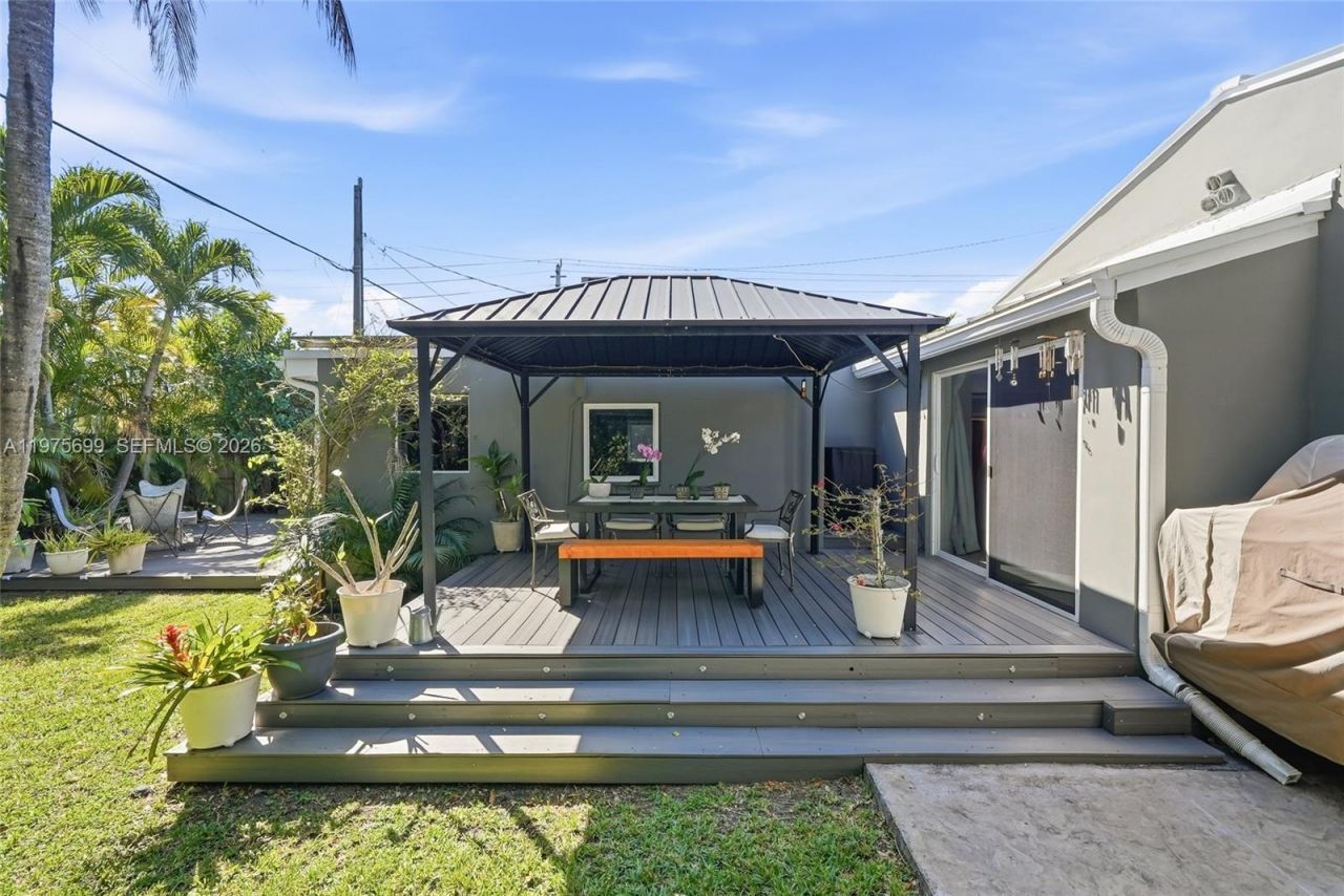 2190 SW 20th St, Miami, FL 33145 Photo