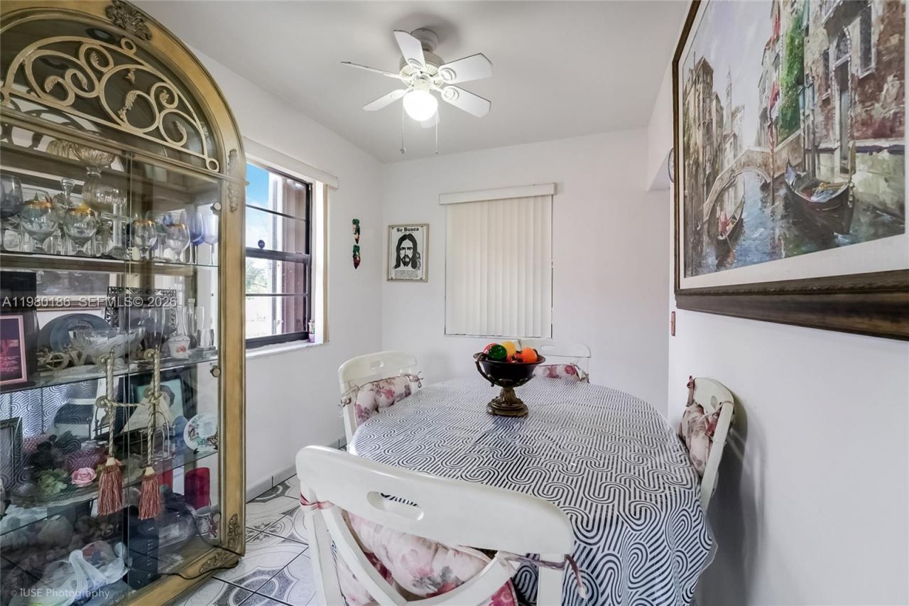 560 NW 97th St, Miami, FL 33150 Photo