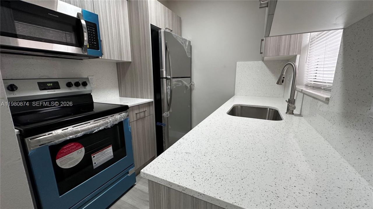 4101 NW 30th Ter , Lauderdale Lakes, FL 33309 Photo