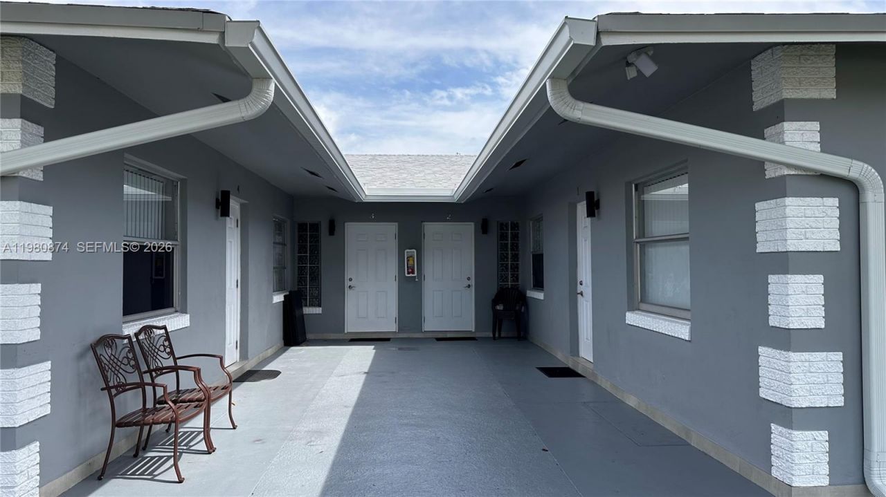 4101 NW 30th Ter , Lauderdale Lakes, FL 33309 Photo