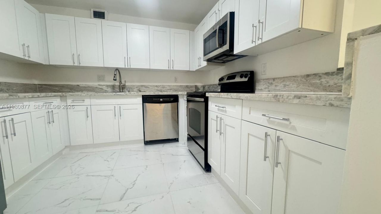 18151 NE 31st Ct , Unit 707, Aventura, FL 33160 Photo