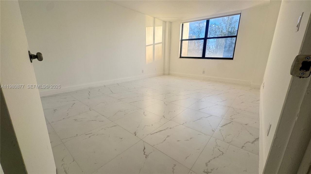 18151 NE 31st Ct , Unit 707, Aventura, FL 33160 Photo