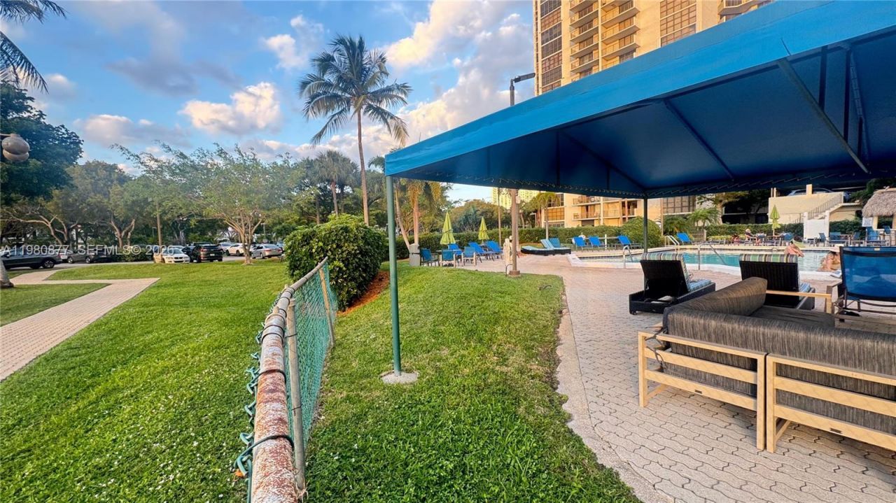 18151 NE 31st Ct , Unit 707, Aventura, FL 33160 Photo