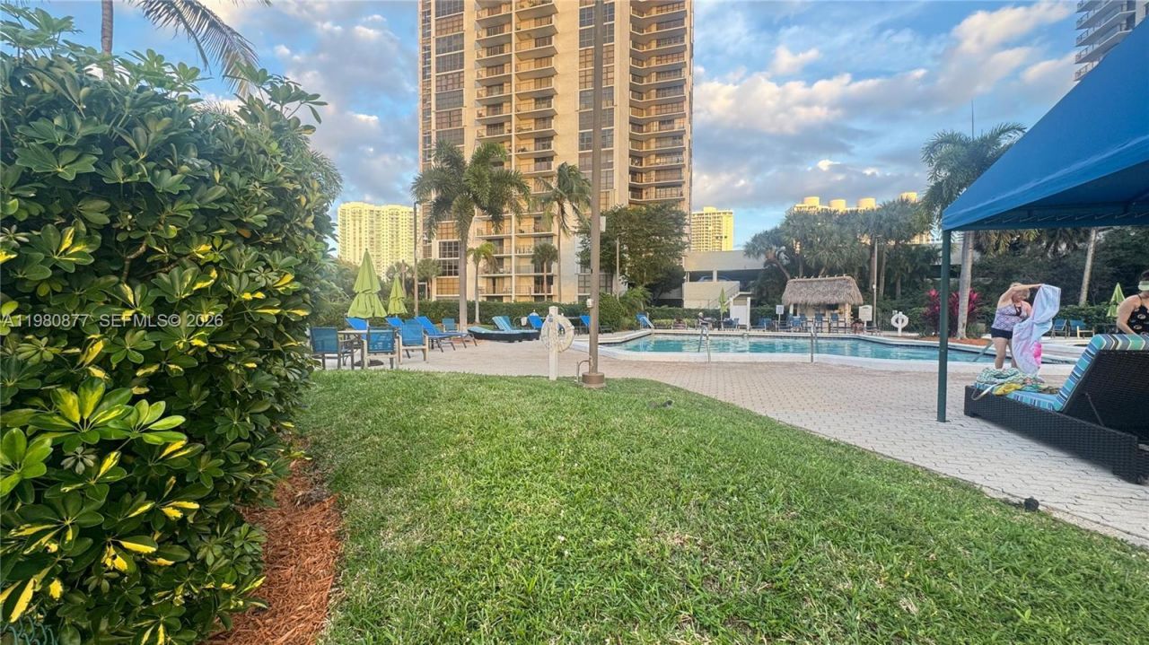 18151 NE 31st Ct , Unit 707, Aventura, FL 33160 Photo
