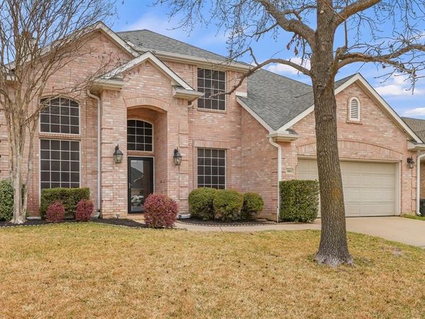 1803 Copper Leaf Drive, Corinth, TX 76210