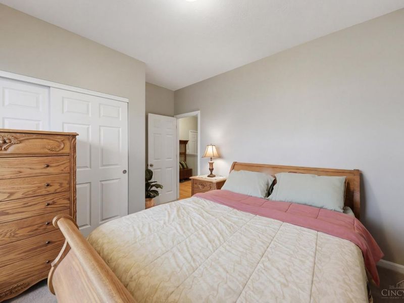 966 London Court, Union Twp, OH 45245 Photo 10