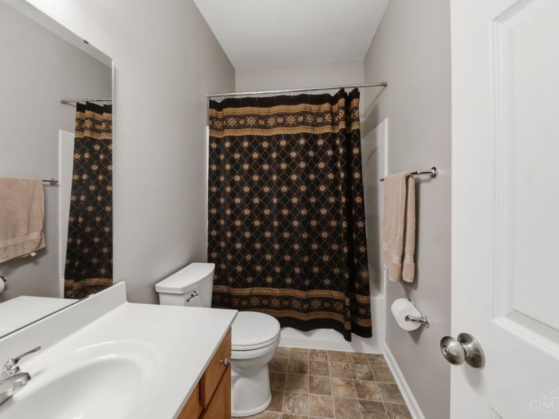 966 London Court, Union Twp, OH 45245 Photo 12