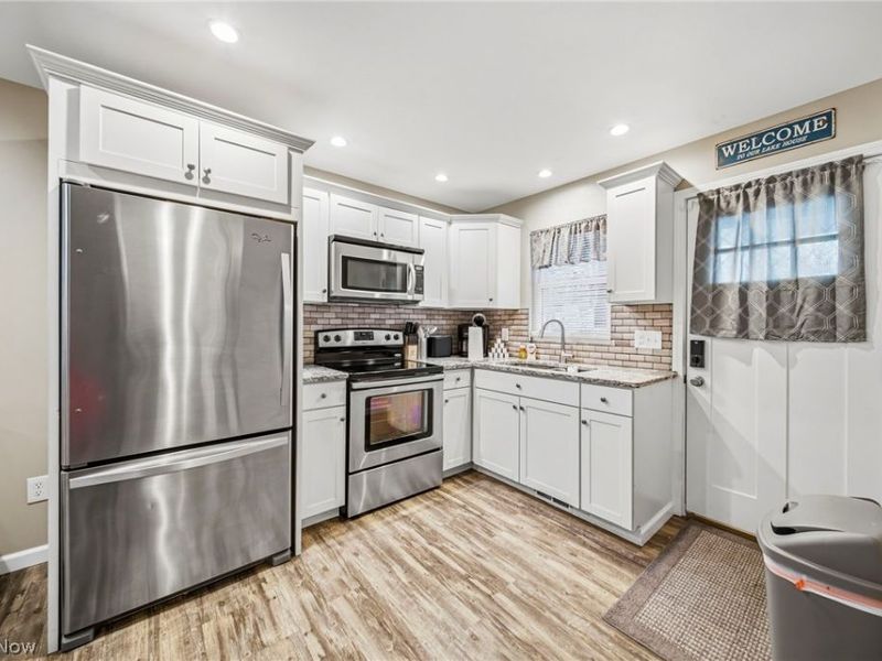 4890 Francis Drive, Geneva, OH 44041 Photo 13