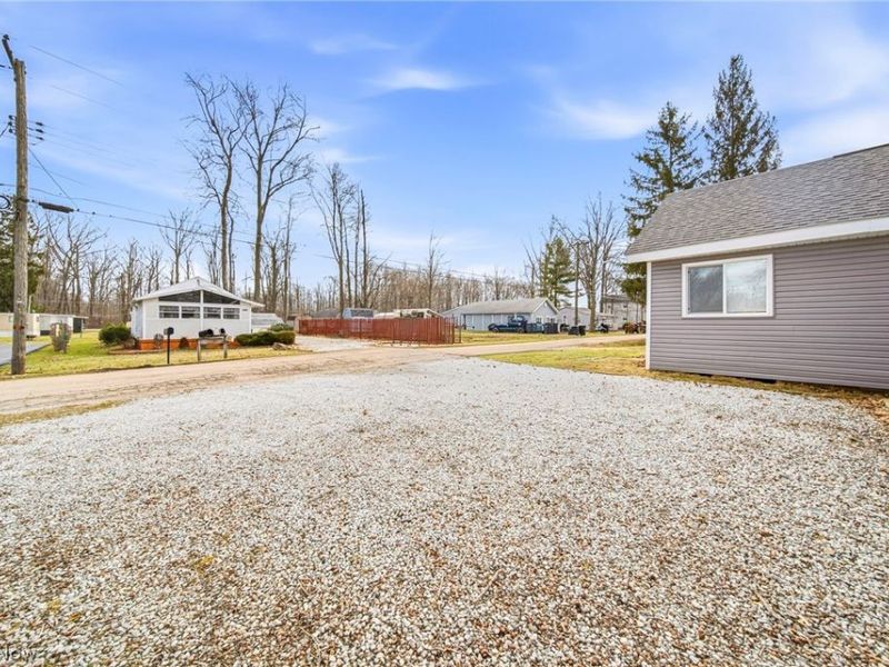 4890 Francis Drive, Geneva, OH 44041 Photo 8