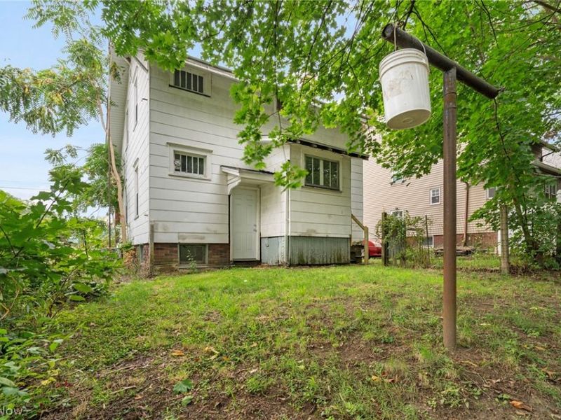 163 W Market Street, Alliance, OH 44601 Photo 18