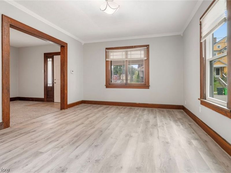 163 W Market Street, Alliance, OH 44601 Photo 8