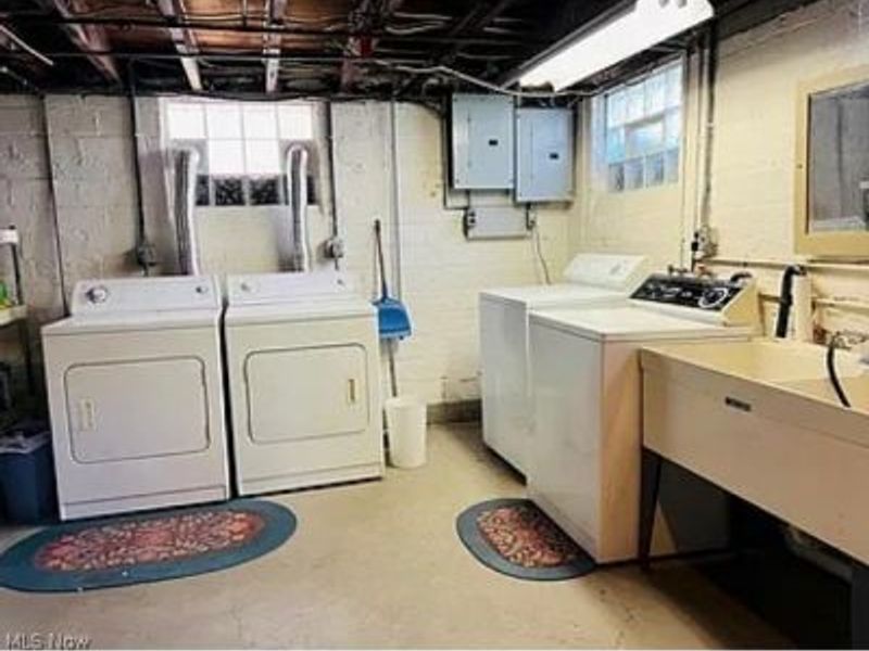 2198 Chesterland Avenue, Lakewood, OH 44107 Photo 8