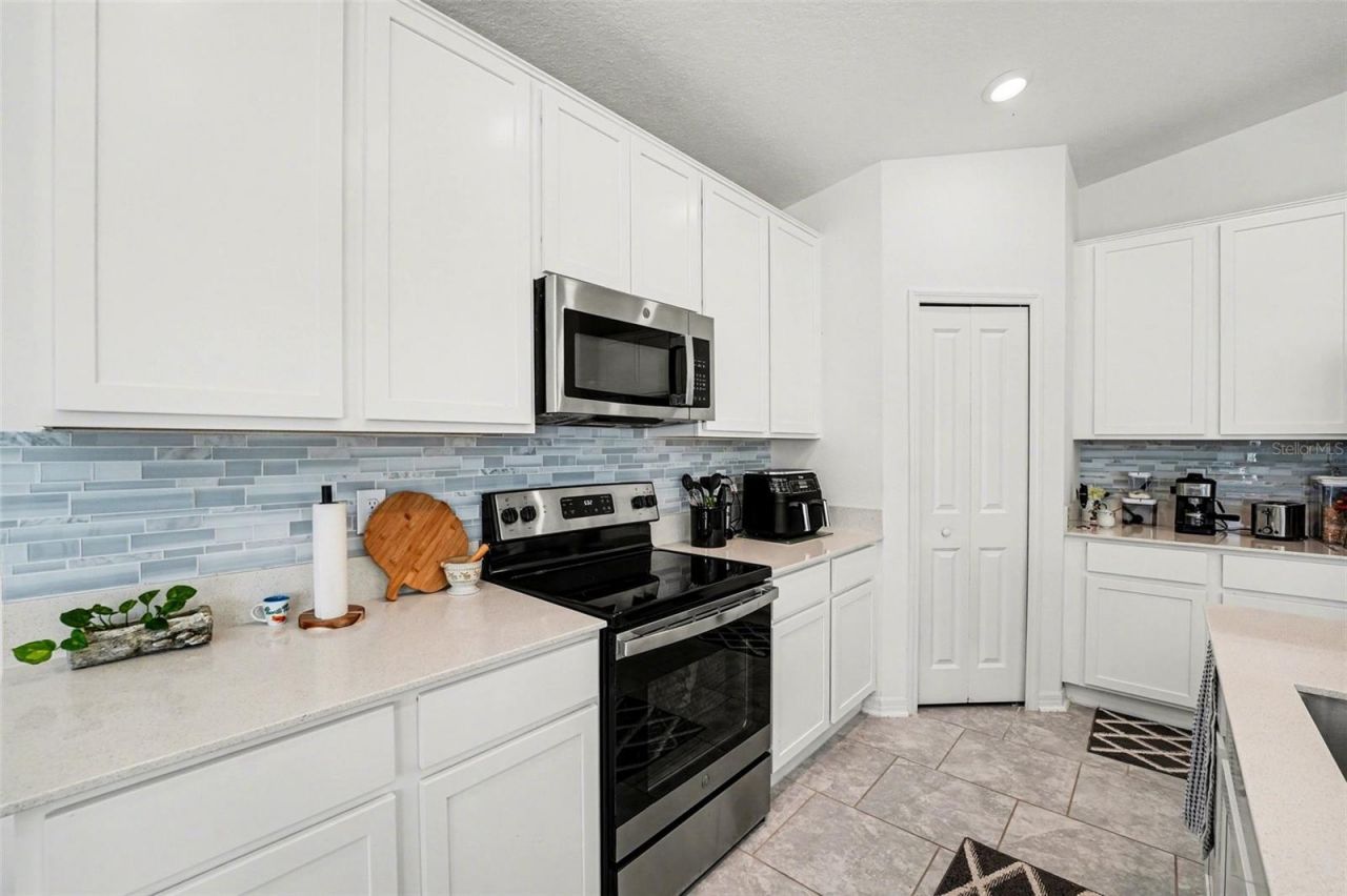 425 Singing Sands Circle , Lake Wales, FL 33859 Photo