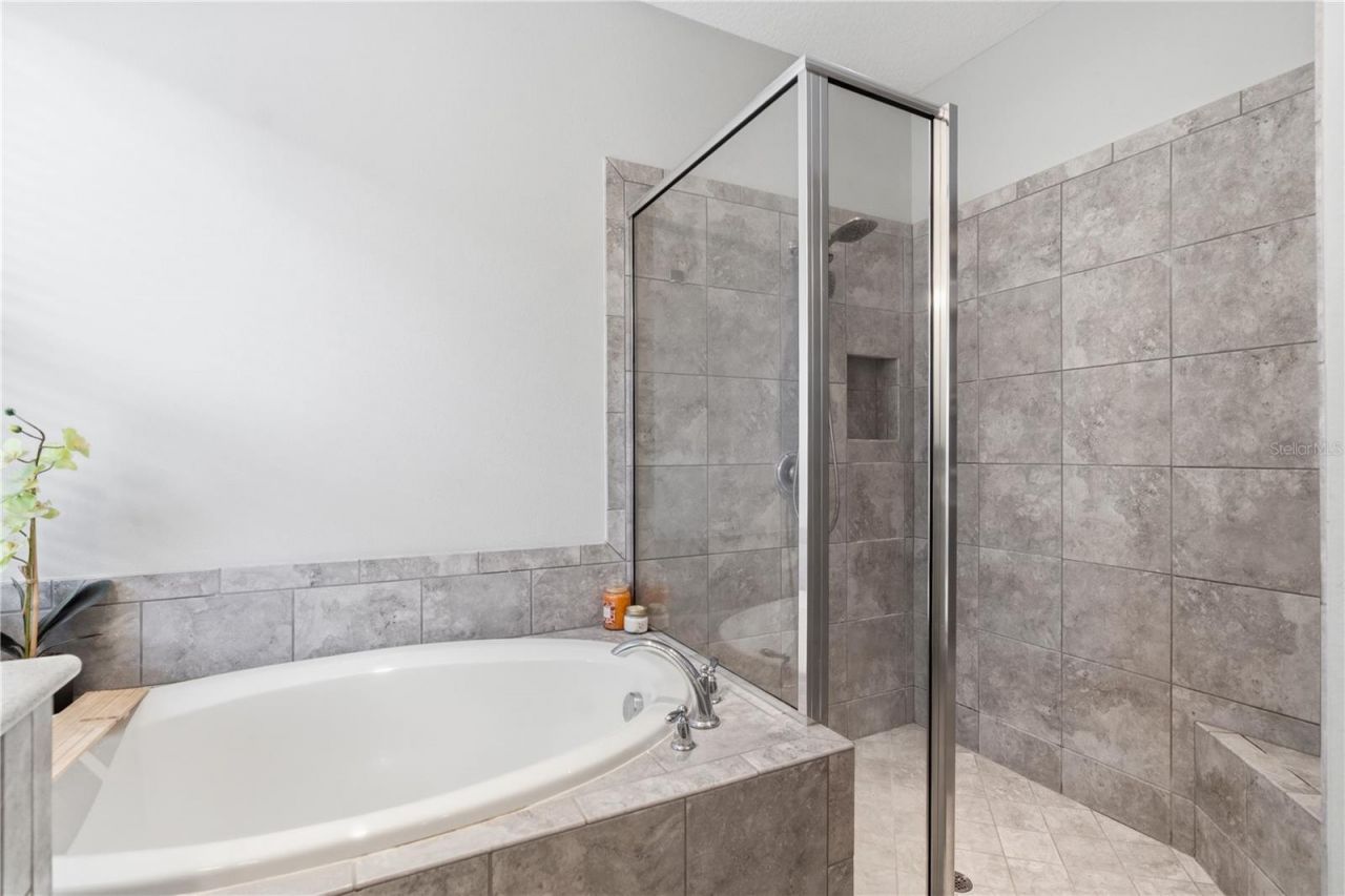 4939 Los Robles Court, Palmetto, FL 34221 Photo