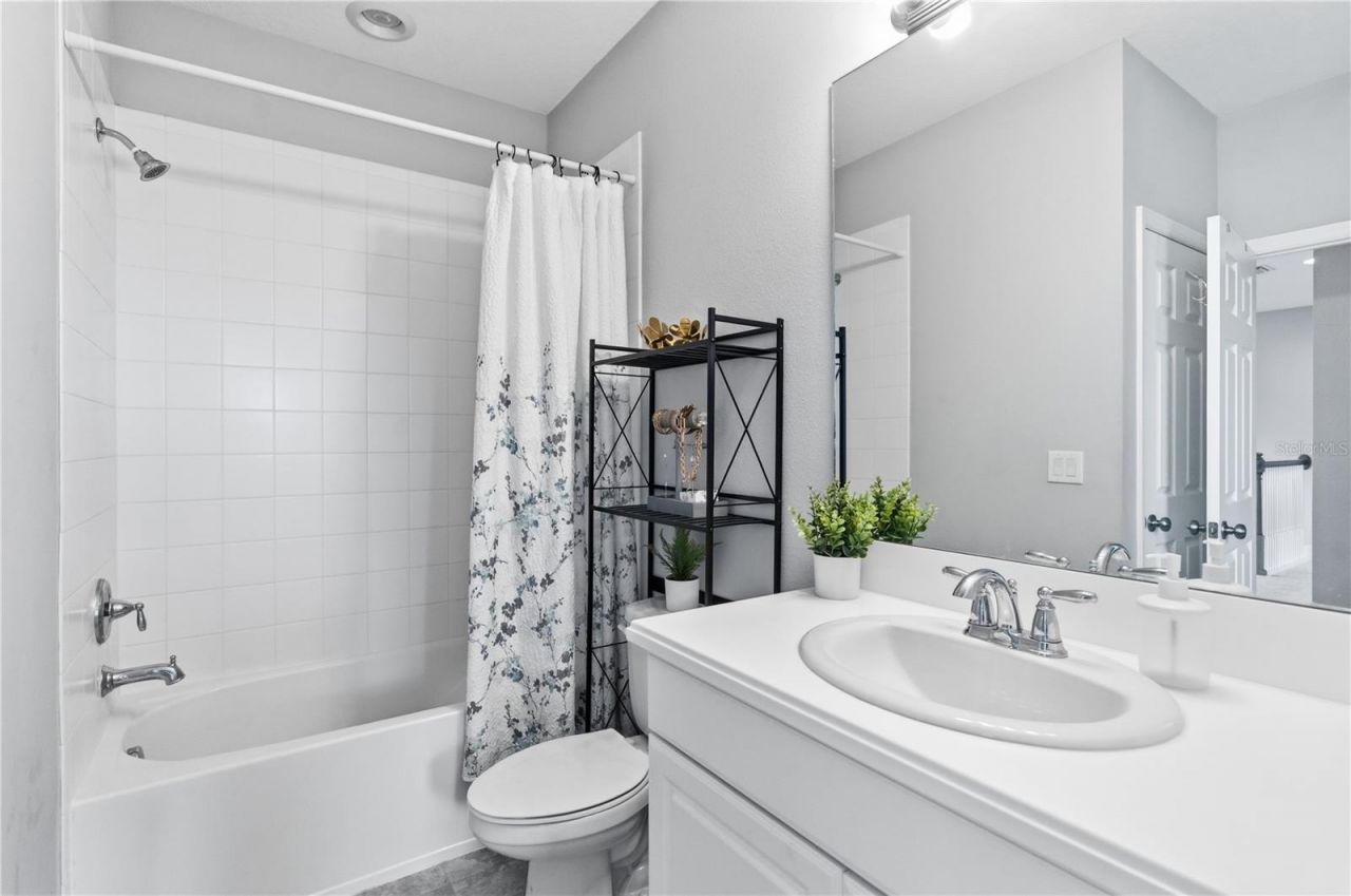 4939 Los Robles Court, Palmetto, FL 34221 Photo