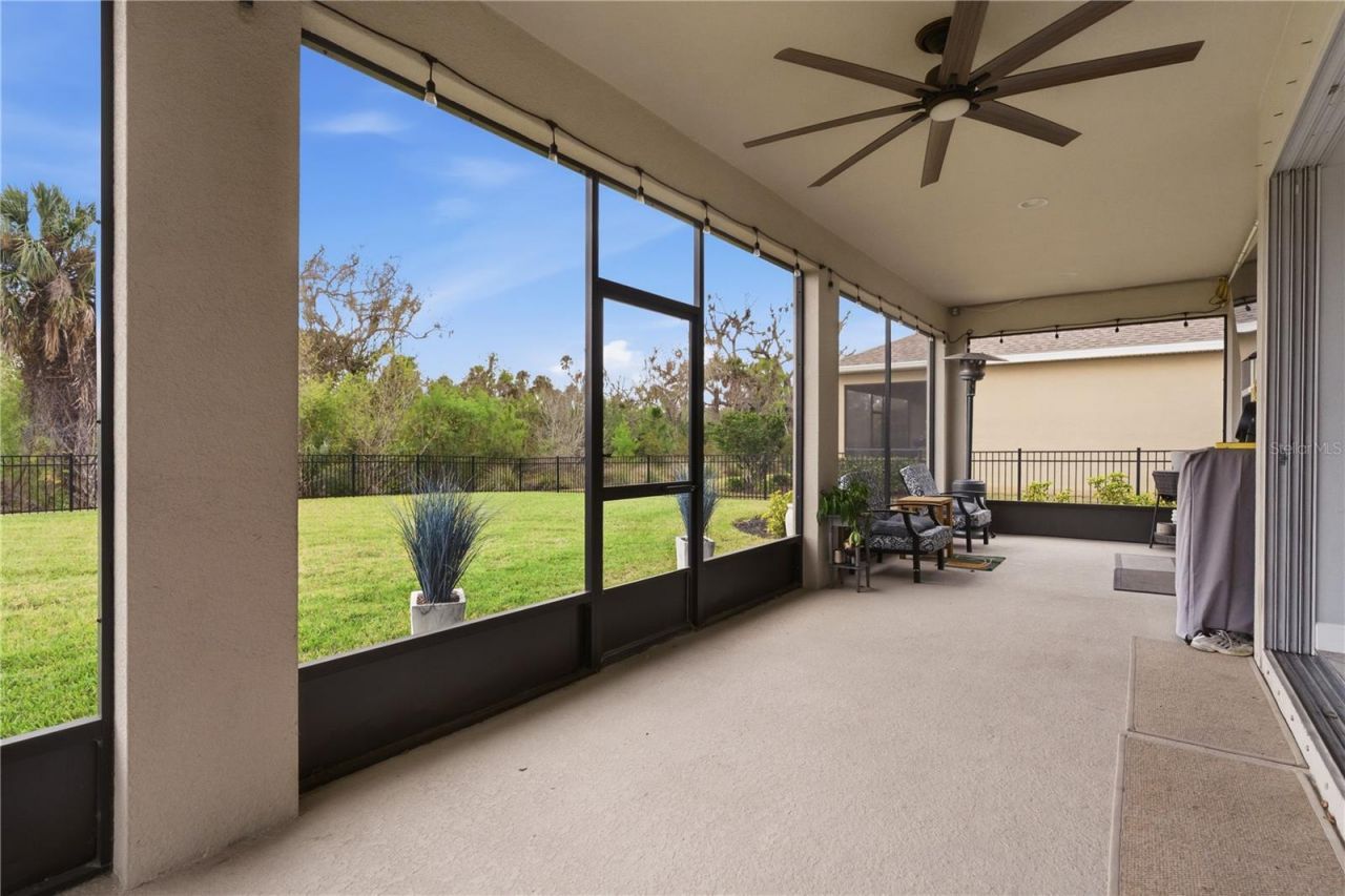 4939 Los Robles Court, Palmetto, FL 34221 Photo