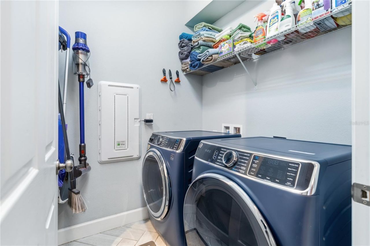 4939 Los Robles Court, Palmetto, FL 34221 Photo