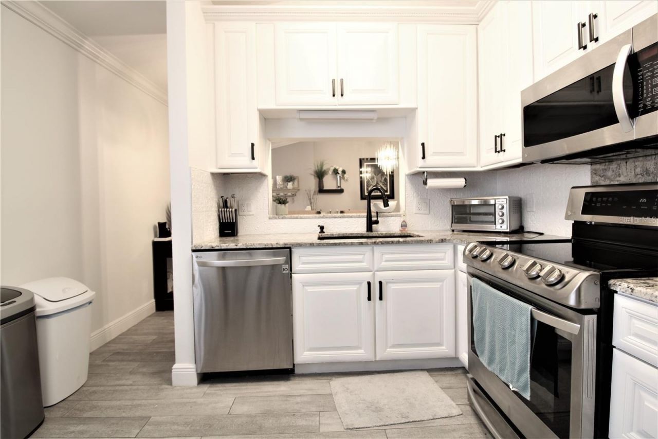 2966 Cottage Grove Court, Unit 1701, Orlando, FL 32822 Photo