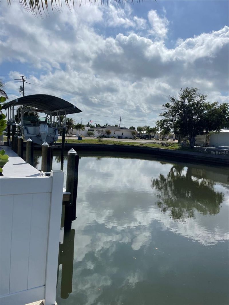 10307 Sandpiper Road W, Bradenton, FL 34209 Photo