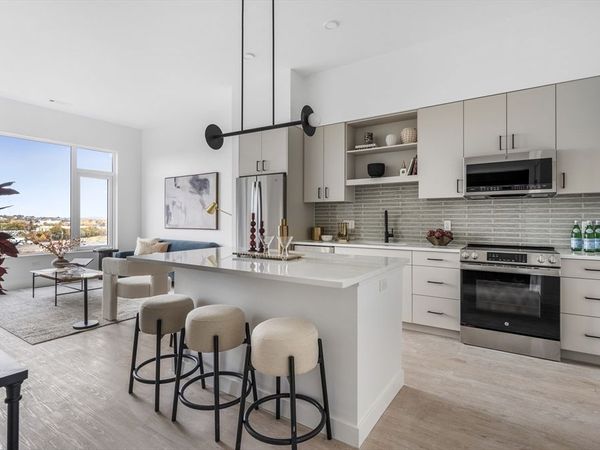 93 Bennington St, Unit 401, Revere, MA 02151