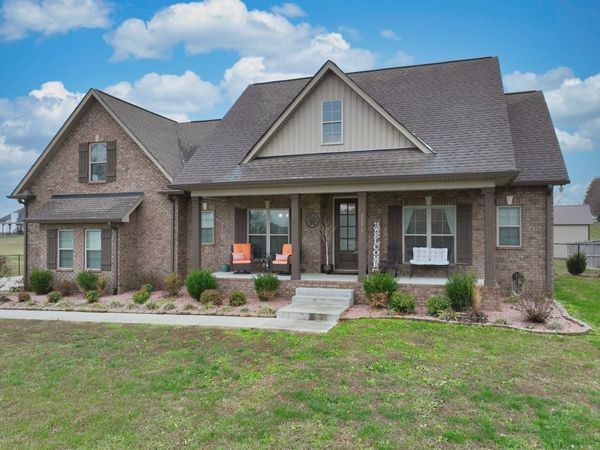 727A N Russell St , Portland, TN 37148