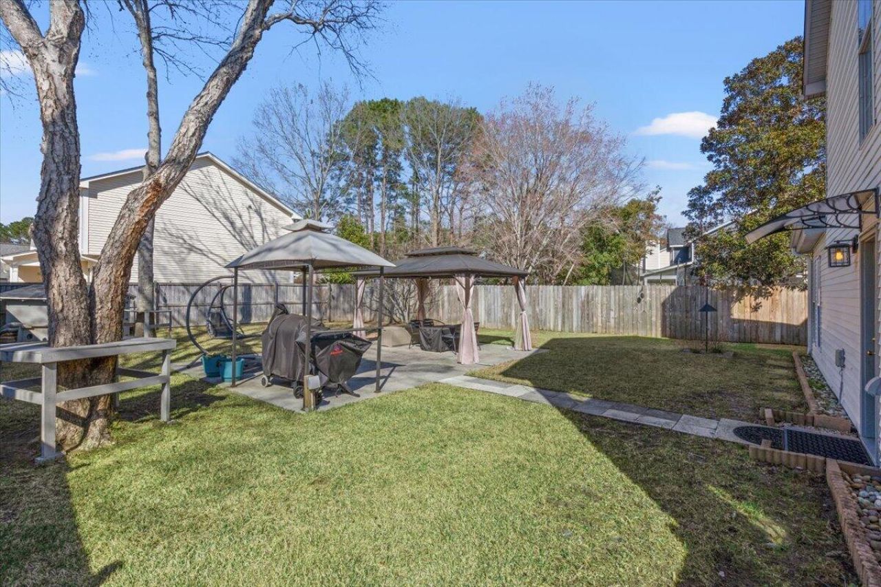 106 Carter Drive Photo 10