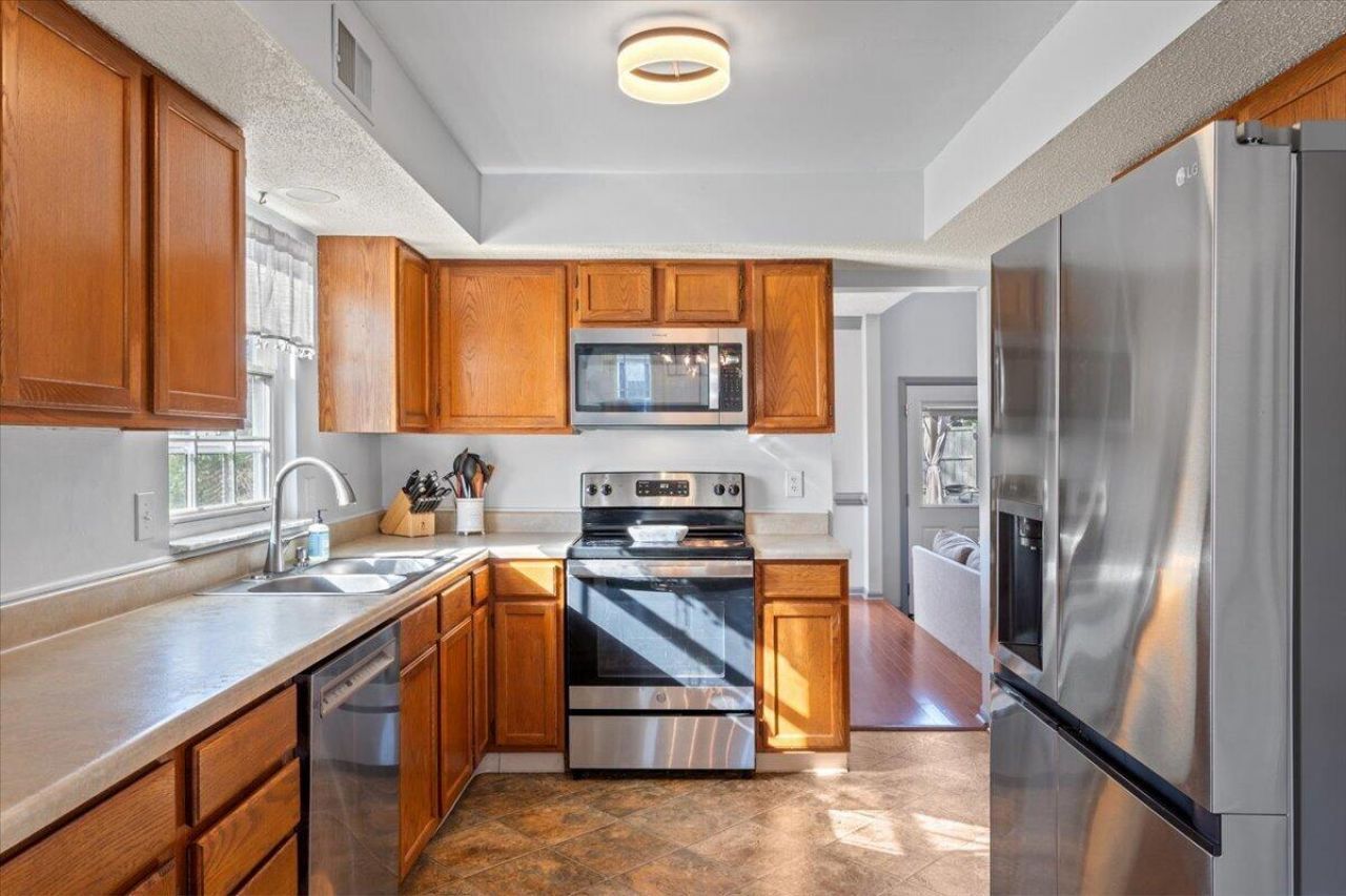 106 Carter Drive Photo 31