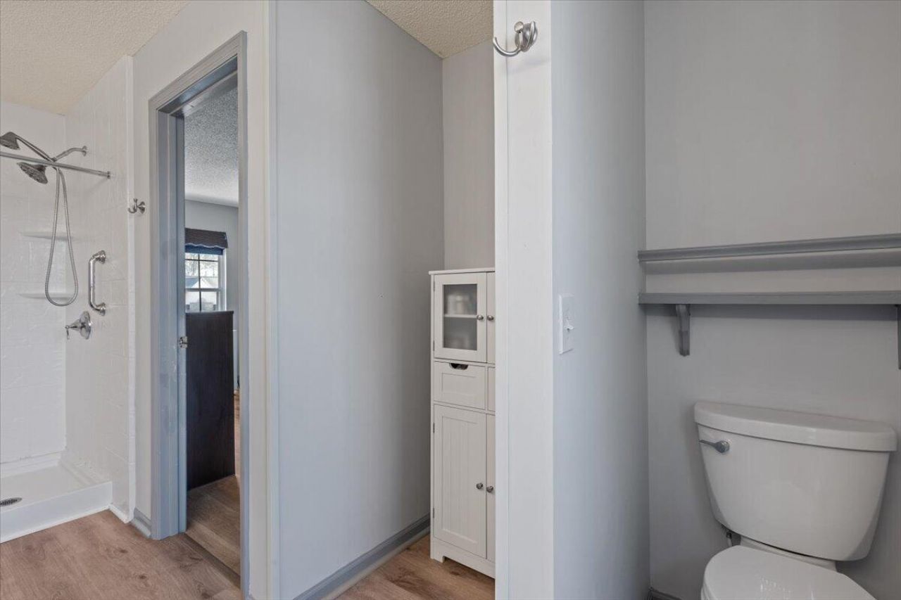 106 Carter Drive Photo 57