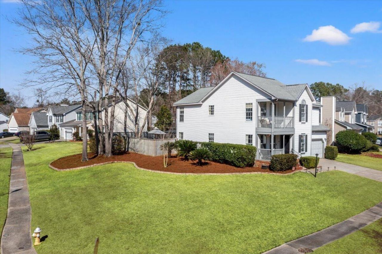 106 Carter Drive Photo 6