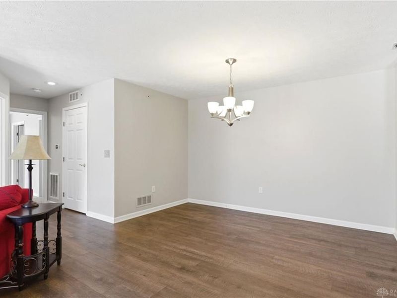 3129 Crestmont Lane, Unit 104, Beavercreek, OH 45431 Photo 11