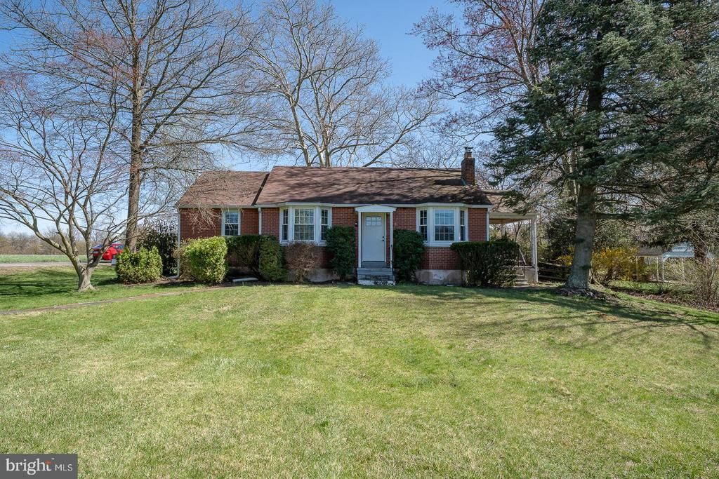 86 E 3rd Avenue, Trappe, PA 19426 Main Photo