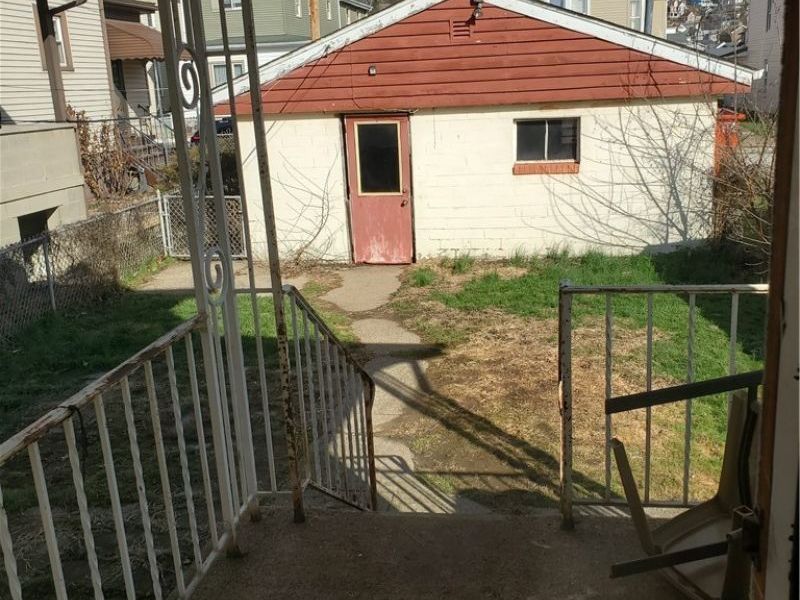 419 Broadway Street, Martins Ferry, OH 43935 Photo 5