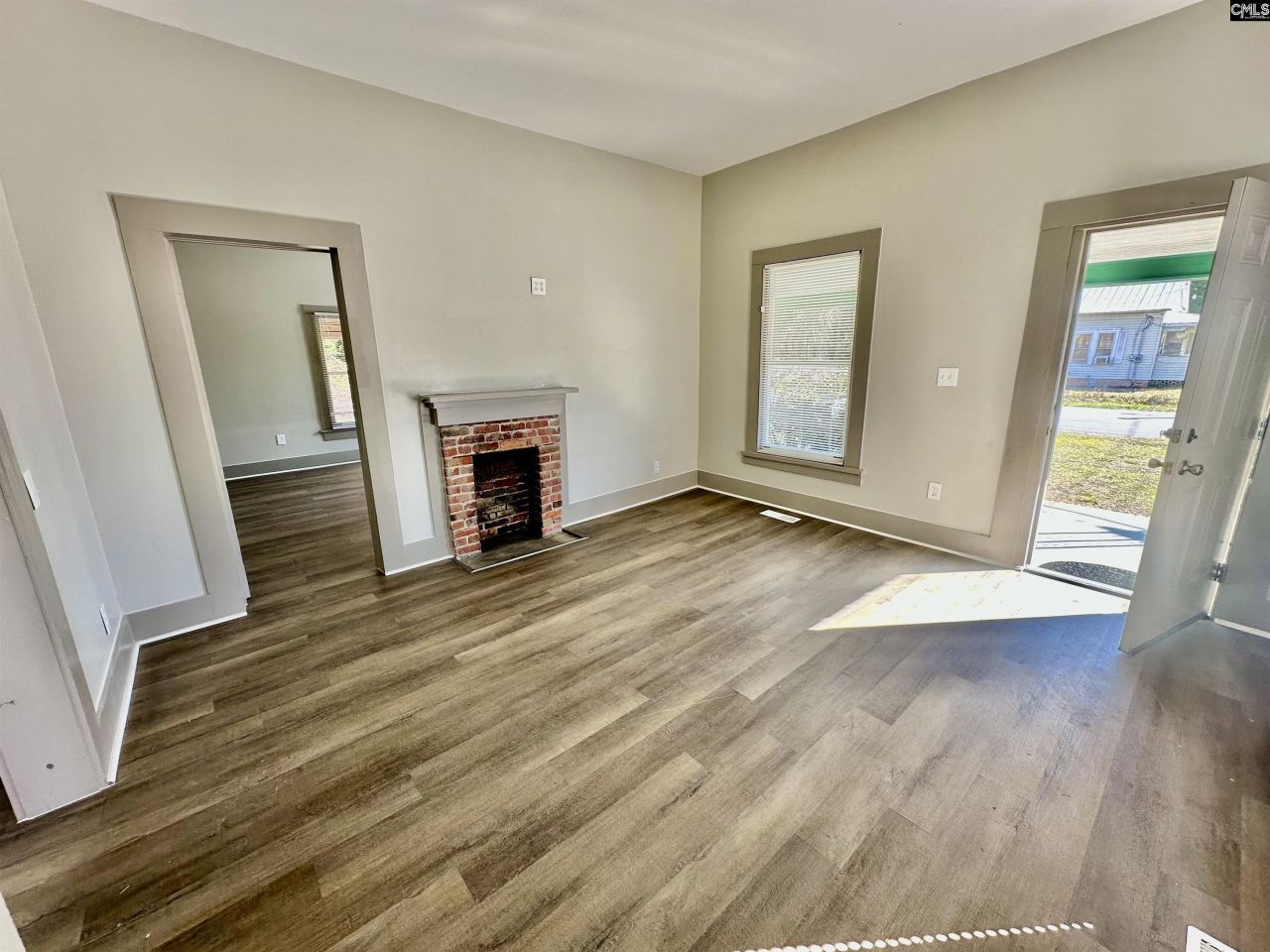 250 Cedar Street  Photo 6