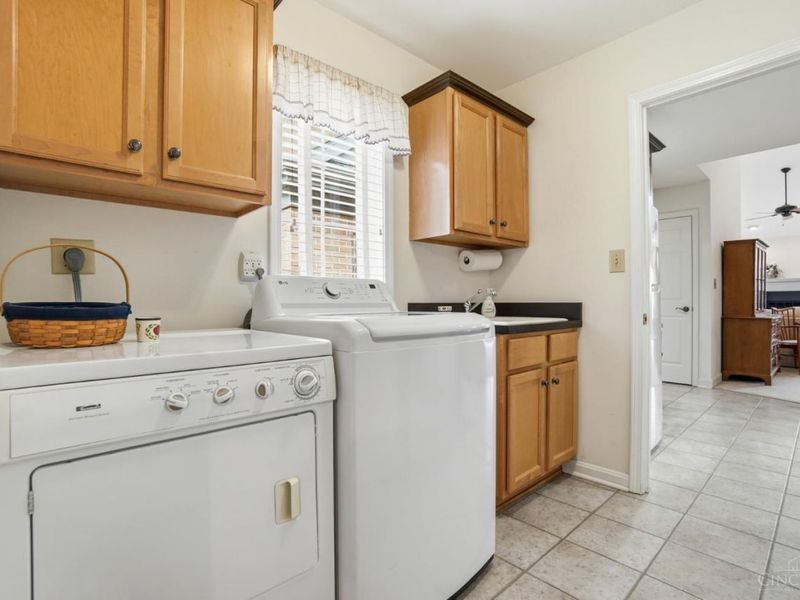 2633 Vienna Estates Drive, Miami Twp, OH 45459 Photo 11