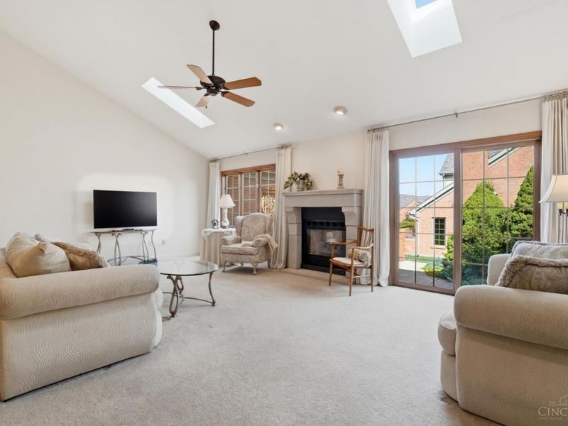 2633 Vienna Estates Drive, Miami Twp, OH 45459 Photo 19